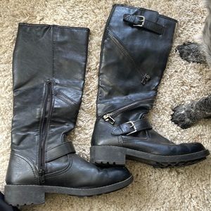 Knee high boots SZ 9